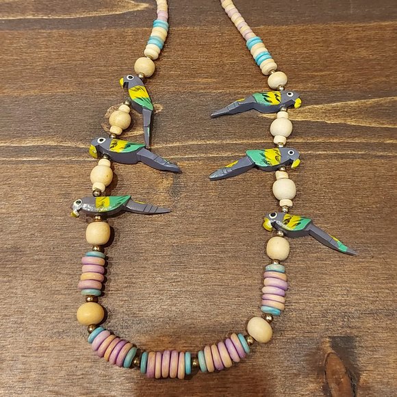 💎3 /$20💎 Wood Beaded Multi-Parrot Necklace - Picture 1 of 7